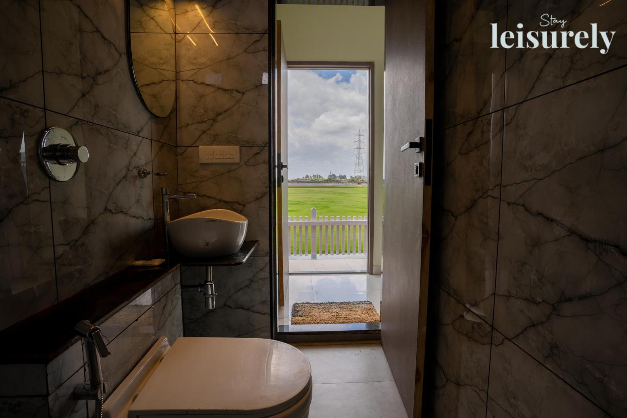 Stay Leisurely - Pavilion By The Hills, Lonavala - Stadium View Rooms Luaran gambar
